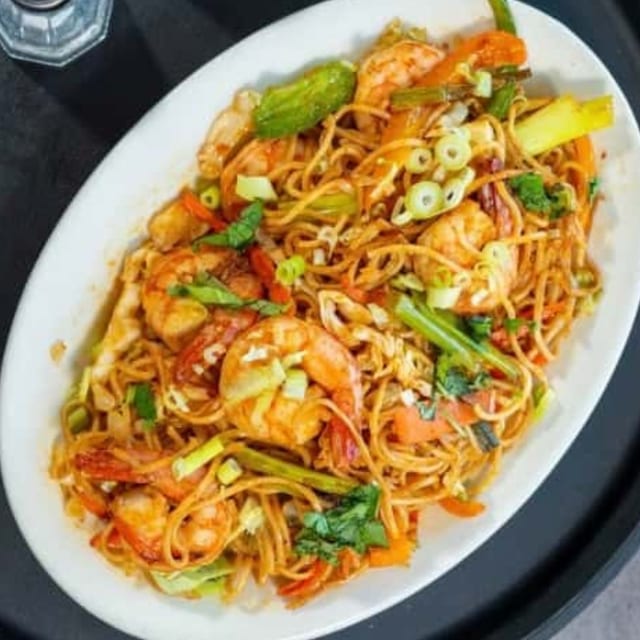Shrimp Hakka Noodles.
