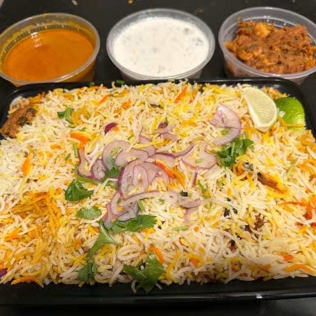 Boneless Chicken Biryani FP.